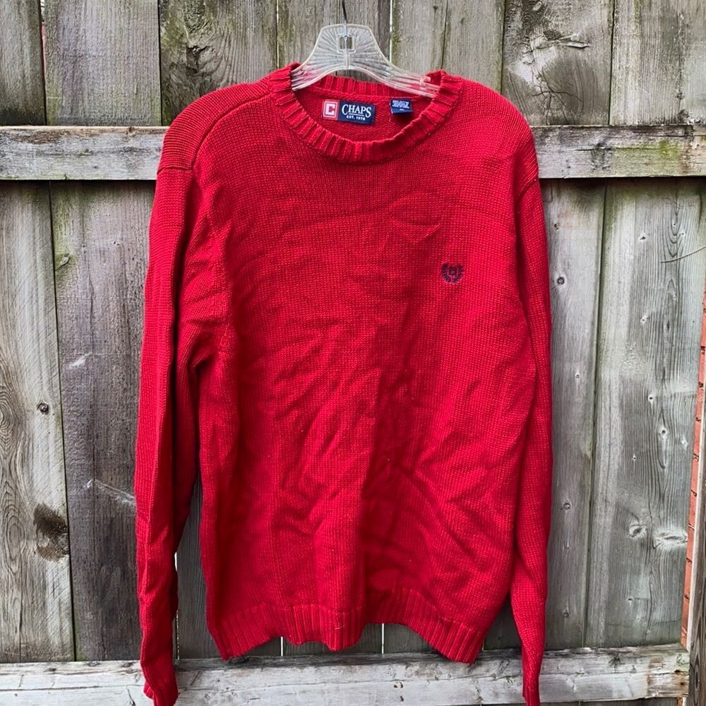 Chaps red sweater sz. M